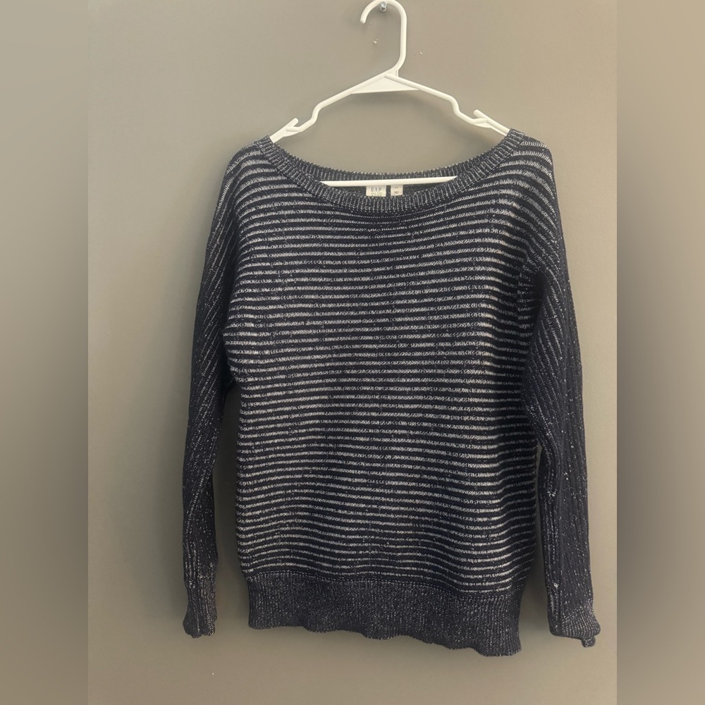 GAP Women's Navy and White Striped Sweater